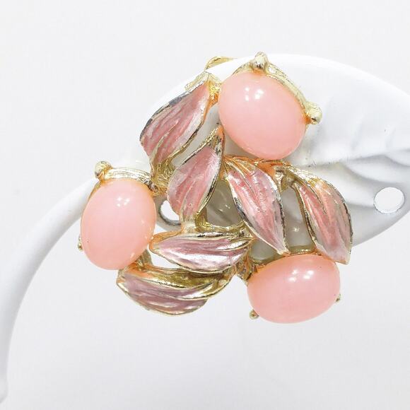 Judy Lee Pink Lucite Enamel Clip Earrings Gold Tone 1950s Vintage Jewelry - Picture 4 of 10